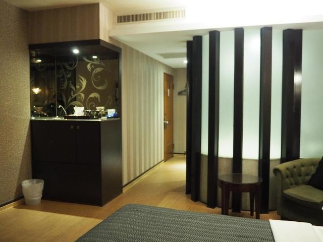 Riverside Love Pavilion Motel-Sweet Suite (One Double Bed)-3