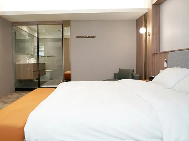 Riverside Love Pavilion Motel-Romantic Luxury VIP (One Double Bed)-2