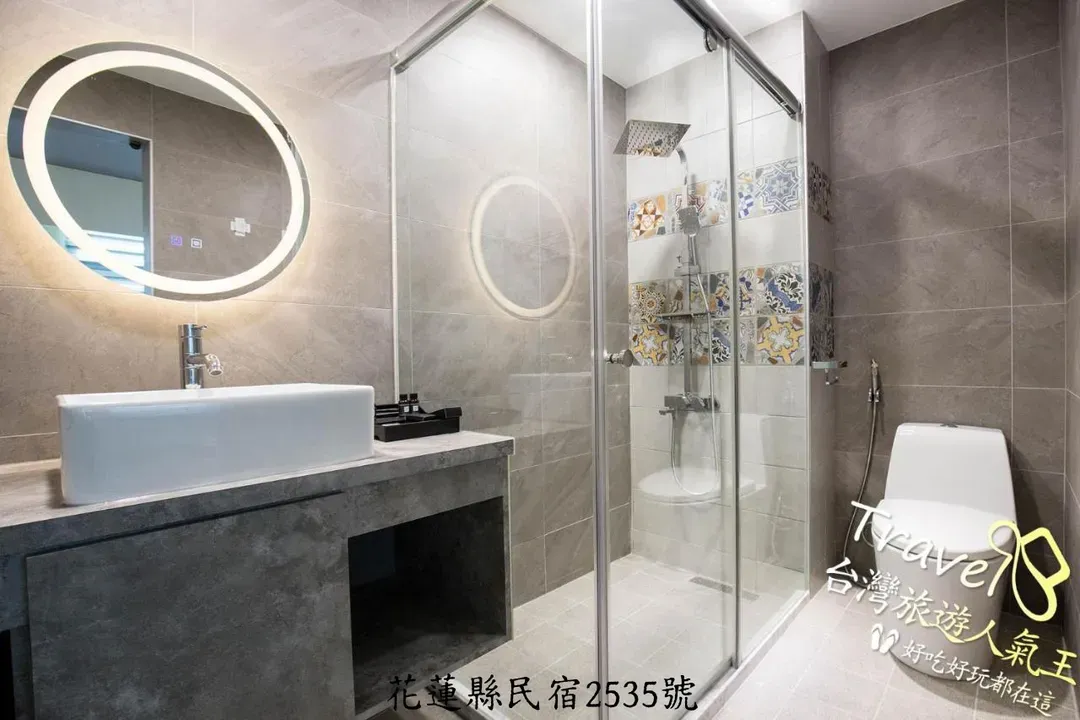 Chongfei/Go Around B&B & Restaurant