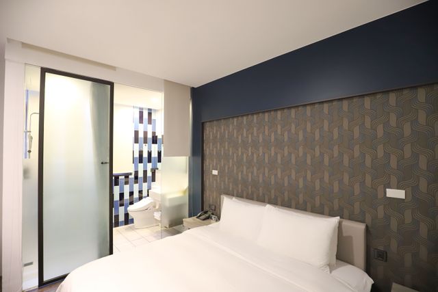 Aroma Chew Hotel-Standard Double Room-8