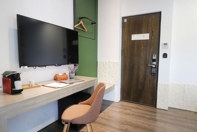 Aroma Chew Hotel-Standard Twin Room-2