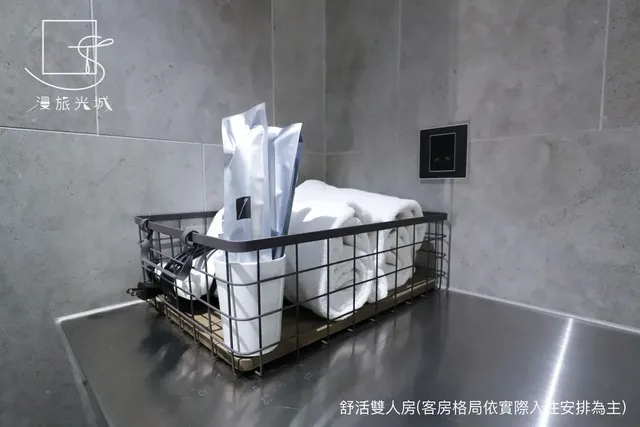 漫旅光城｜近一中商圈、享受低調奢華-經濟雙人房-10