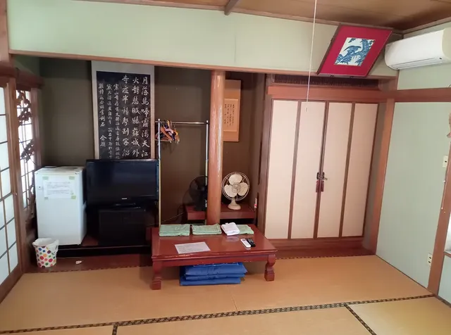 8号室