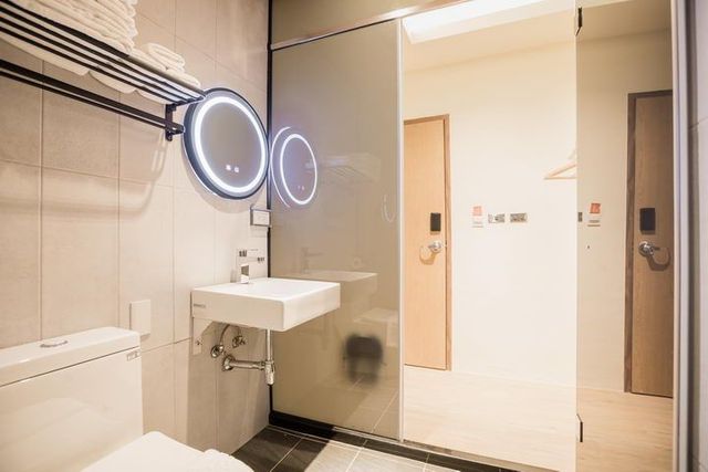 Traveller-Inn Day Moon Hotel-Micro Travel Triple Room-7