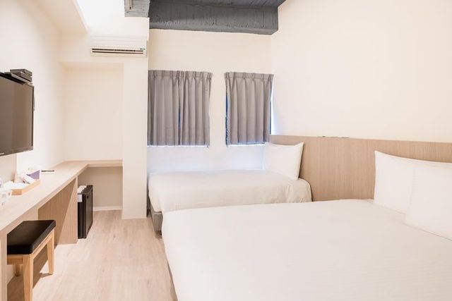 Traveller-Inn Day Moon Hotel-Micro Travel Triple Room-2