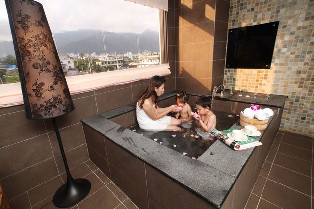 Spring Fountain Hotel-entire house-max 26 ppl-6