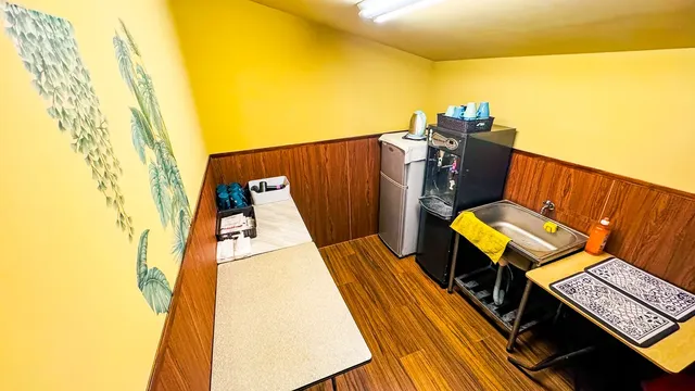 31 Homestay-Entire house for 12 people-11