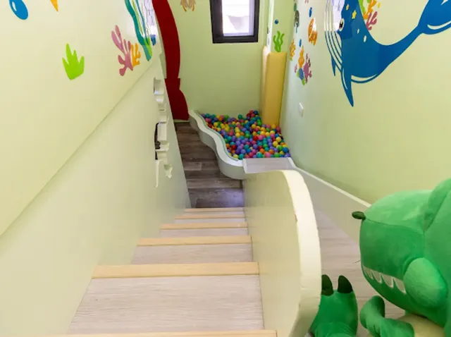 Juyue Tongxin Family Homestay-Happy Story Slide Room Quadruple Room (no extra bed allowed)-9