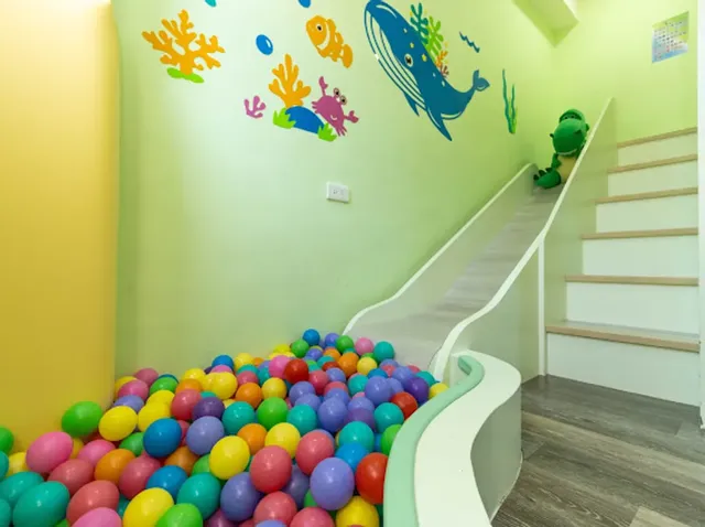 Juyue Tongxin Family Homestay-Happy Story Slide Room Quadruple Room (no extra bed allowed)-5
