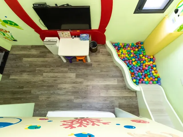 Juyue Tongxin Family Homestay-Happy Story Slide Room Quadruple Room (no extra bed allowed)-7