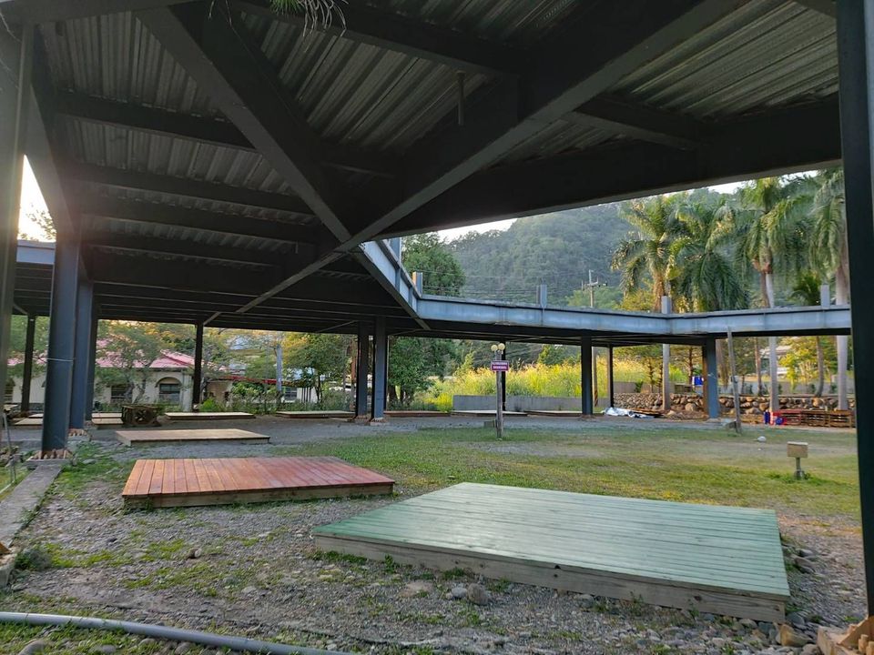 南投露營 北港溪沙八渡假村-【自搭帳】露營1區 木板營位 (3.3M*3.6M) 【入園費用另計 現場收費】 露營門票100元/人，每個營帳限4人。-3