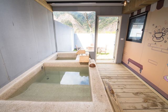 遠山望月溫泉露營區｜9/6前入住送$1199晚餐、美人湯屋、露營車-【露營車】湯屋VILLA營車-2