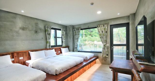 Lisha Homestay B&B-Quadruple Room with View-1